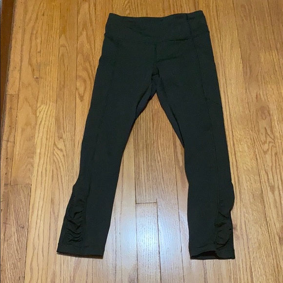 Like New - Picture 1 of 3